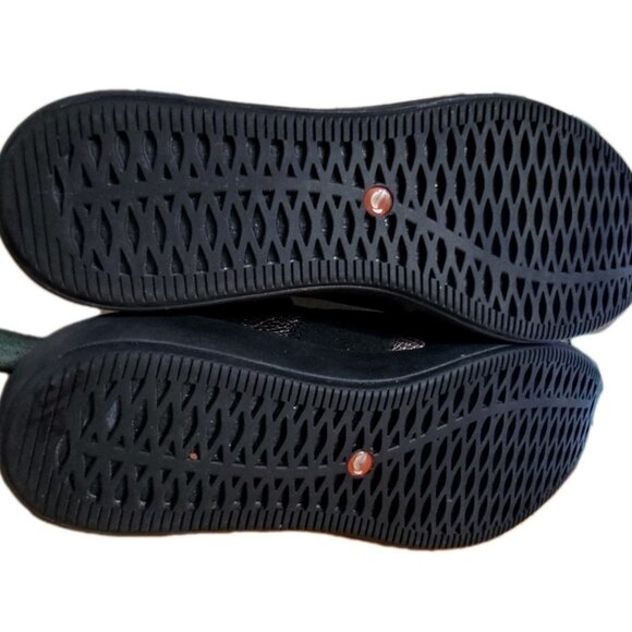 Clarks Unstructured Women's 7.5 Black & Pewter Slip-On Tawnia Band  Loafers - Picture 8 of 10